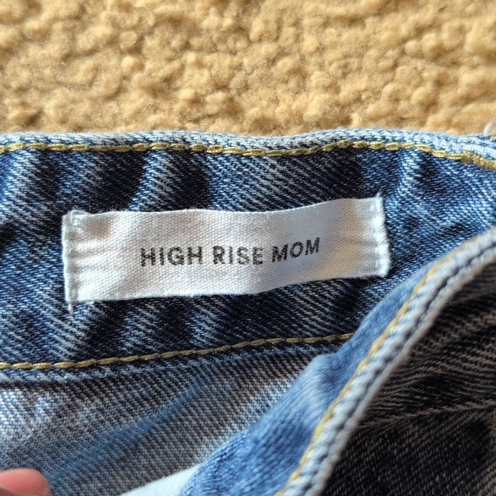 Cotton: On High Rise Mom Jean Shorts Size 2 - Picture 3 of 5